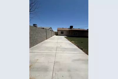 6826 W Pierson Street, Phoenix, AZ 85033 - Photo 28