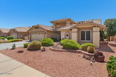 9039 W Utopia Road, Peoria, AZ 85382 - Photo 8
