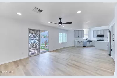 9019 W Acoma Drive, Peoria, AZ 85381 - Photo 2