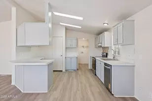 7438 E Baseline Rd, Mesa, AZ 85209 - Photo 14