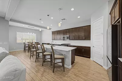 18977 W Desert Hills Drive, Surprise, AZ 85388 - Photo 10