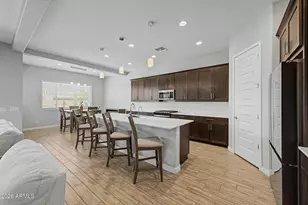 18977 W Desert Hls Dr, Surprise, AZ 85388 - Photo 10
