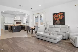 2341 W Bramble Berry Ln, Phoenix, AZ 85085 - Photo 12