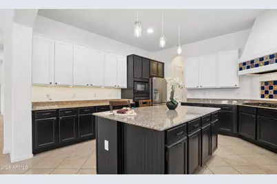 2341 W Bramble Berry Lane, Phoenix, AZ 85085 - Photo 6
