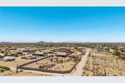 16428 W Whisper Rock Trail, Surprise, AZ 85387 - Photo 32