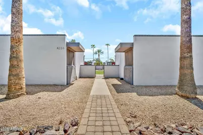 4206 N 38th Street #4, Phoenix, AZ 85018 - Photo 8