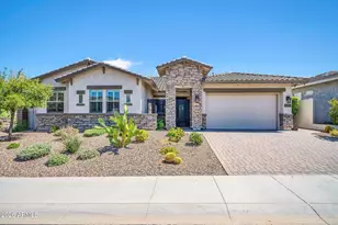 11613 W Tenaza Dr, Peoria, AZ 85383 - Photo 2
