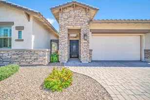 11613 W Tenaza Dr, Peoria, AZ 85383 - Photo 4