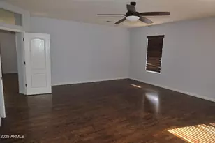 562 N Danielson Way, Chandler, AZ 85225 - Photo 14