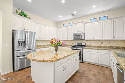 2617 W Via Vista Drive, Phoenix, AZ 85086 - Photo 14