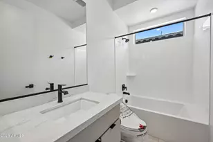7961 W Loma Ln, Peoria, AZ 85345 - Photo 32