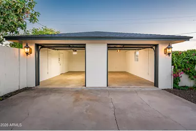 2111 W Solano Drive, Phoenix, AZ 85015 - Photo 28