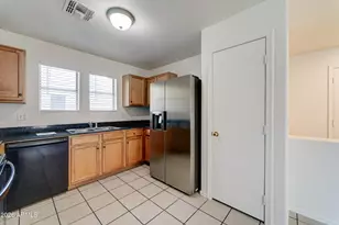 1809 N 94th Ave, Phoenix, AZ 85037 - Photo 10
