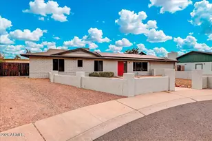 1944 W Kristal Way, Phoenix, AZ 85027 - Photo 2