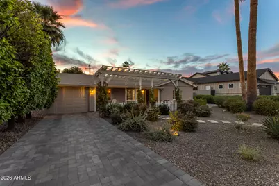 4126 N 44th Place, Phoenix, AZ 85018 - Photo 2