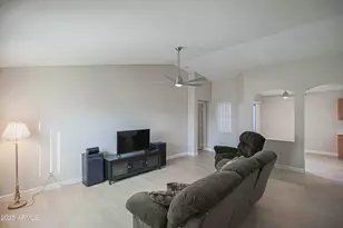 19816 N 34th Pl, Phoenix, AZ 85050 - Photo 4