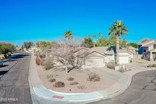 19816 N 34th Pl, Phoenix, AZ 85050 - Photo 2