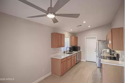 19816 N 34th Place, Phoenix, AZ 85050 - Photo 8