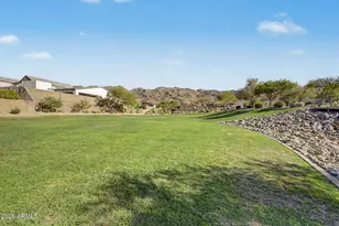 937 E La Mirada Dr, Phoenix, AZ 85042 - Photo 36