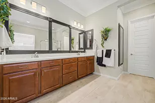 937 E La Mirada Dr, Phoenix, AZ 85042 - Photo 16