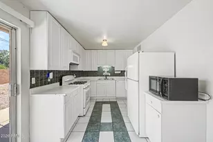 620 E Vista Del Cerro Dr, Tempe, AZ 85281 - Photo 8