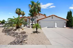 4402 E Vista Dr, Phoenix, AZ 85032 - Photo 1