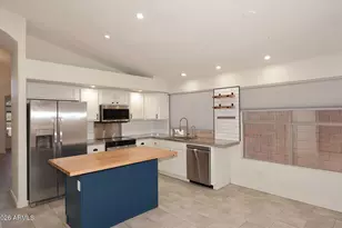 4517 E Melinda Ln, Phoenix, AZ 85050 - Photo 12