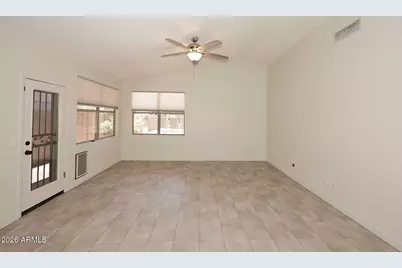 4517 E Melinda Lane, Phoenix, AZ 85050 - Photo 8