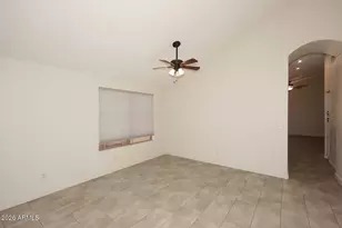 4517 E Melinda Ln, Phoenix, AZ 85050 - Photo 6