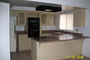 6549 N 44th Ave, Glendale, AZ 85301 - Photo 2