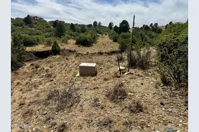 16776 W Trap Road #8, Peeples Valley, AZ 86332 - Photo 2