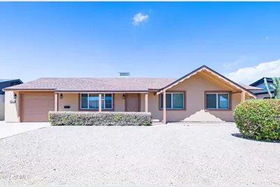 10846 N 109th Avenue, Sun City, AZ 85351 - Photo 1