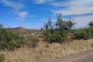 20973 E Butterfield Rd, Mayer, AZ 86333 - Photo 1