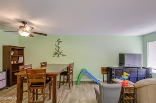401 E Pecan Rd, Phoenix, AZ 85040 - Photo 8