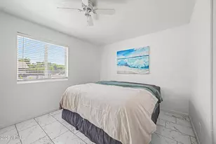 5302 N 77th Dr, Glendale, AZ 85303 - Photo 14