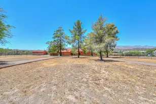 34200 S Reynolds Rd, Black Canyon City, AZ 85324 - Photo 2