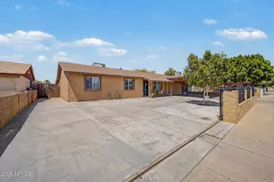 7346 W Glenrosa Ave, Phoenix, AZ 85033 - Photo 8