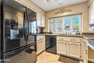 911 E Annette Dr, Phoenix, AZ 85022 - Photo 10