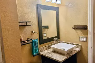 911 E Annette Dr, Phoenix, AZ 85022 - Photo 24