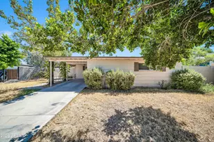 1330 E Catalina Dr, Phoenix, AZ 85014 - Photo 2
