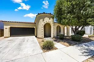 22558 E Via Las Brisas, Queen Creek, AZ 85142 - Photo 2