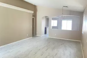 5910 S 32nd Ave, Phoenix, AZ 85041 - Photo 4