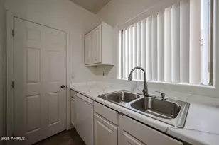 453 N 105th Pl, Mesa, AZ 85207 - Photo 18