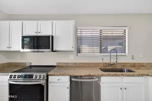 21820 N 32nd Ave, Phoenix, AZ 85027 - Photo 10