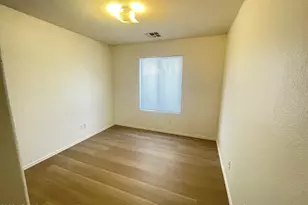 915 W Bowker St, Phoenix, AZ 85041 - Photo 16