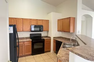 915 W Bowker St, Phoenix, AZ 85041 - Photo 4