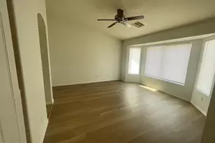 915 W Bowker St, Phoenix, AZ 85041 - Photo 8