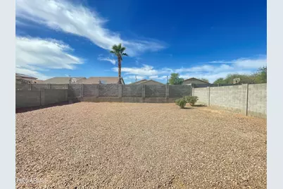 915 W Bowker Street, Phoenix, AZ 85041 - Photo 18