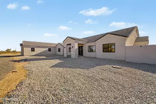 8236 N Calle Hermosa Cir, Casa Grande, AZ 85194 - Photo 4