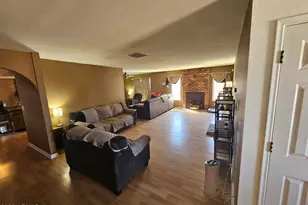831 N Buckhorn Pl, Sierra Vista, AZ 85635 - Photo 4